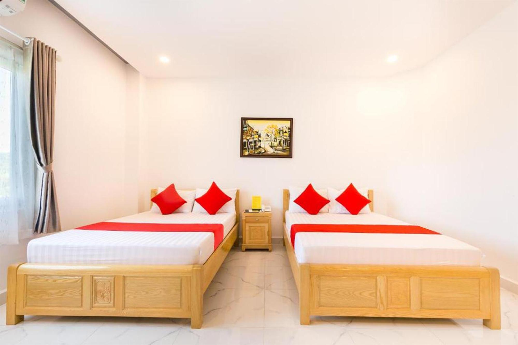Ruby Hotel Дуонг-Донг Экстерьер фото