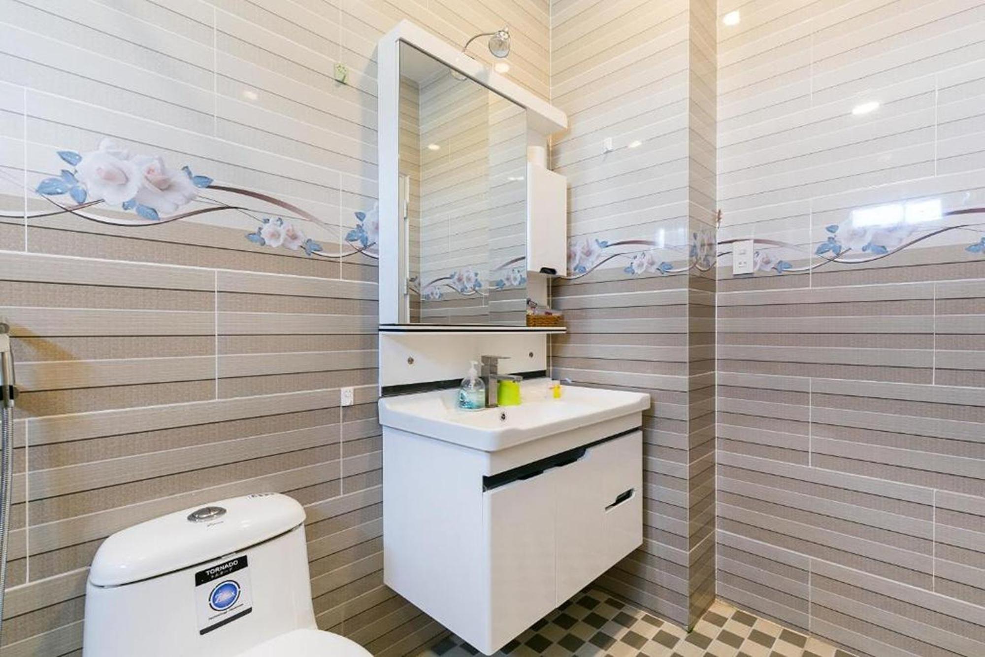 Ruby Hotel Дуонг-Донг Экстерьер фото